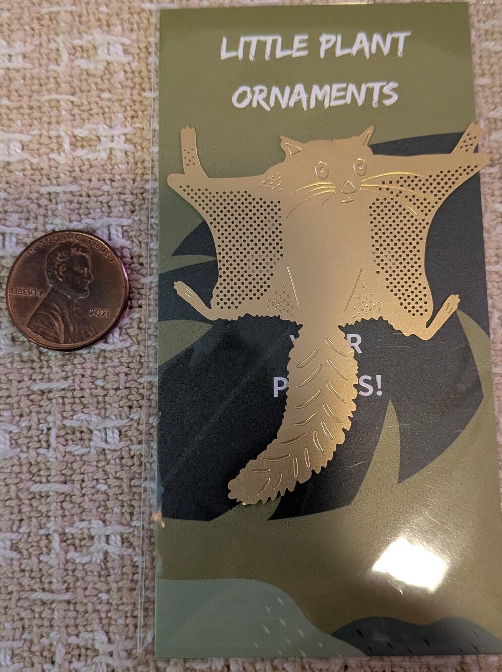 Gold Flying Squirrel Plant Ornament - Picture 2 of 3